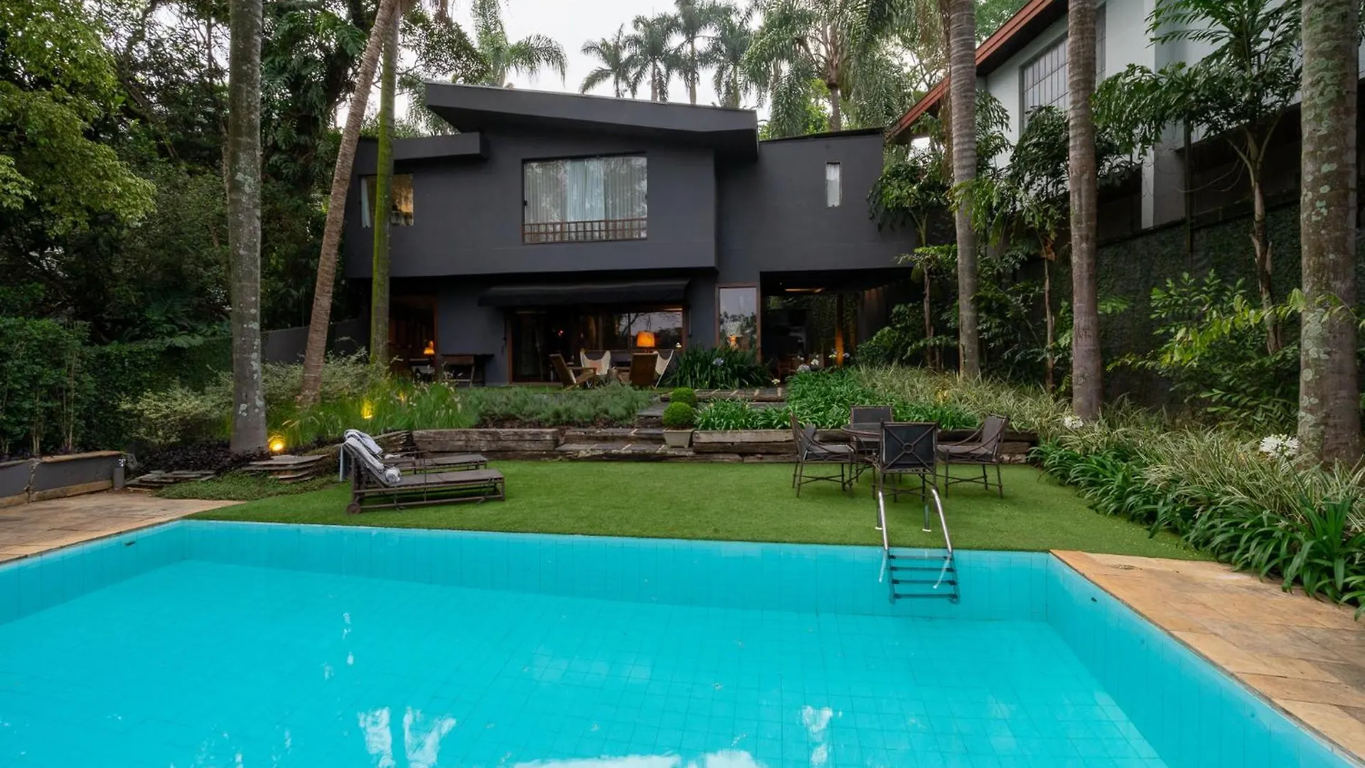 Linda Casa Em Rua Fechada Com Vista Proxima Ao Shopping Cidade Jardim Sao Paulo Villa