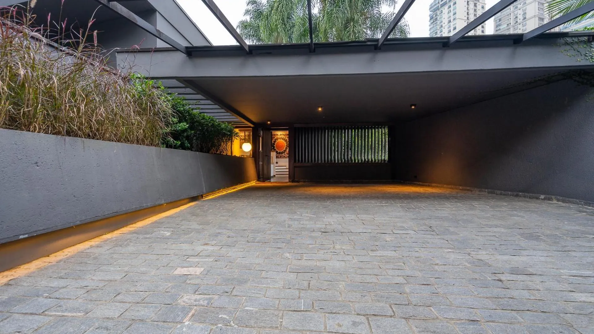 Linda Casa Em Rua Fechada Com Vista Proxima Ao Shopping Cidade Jardim Sao Paulo