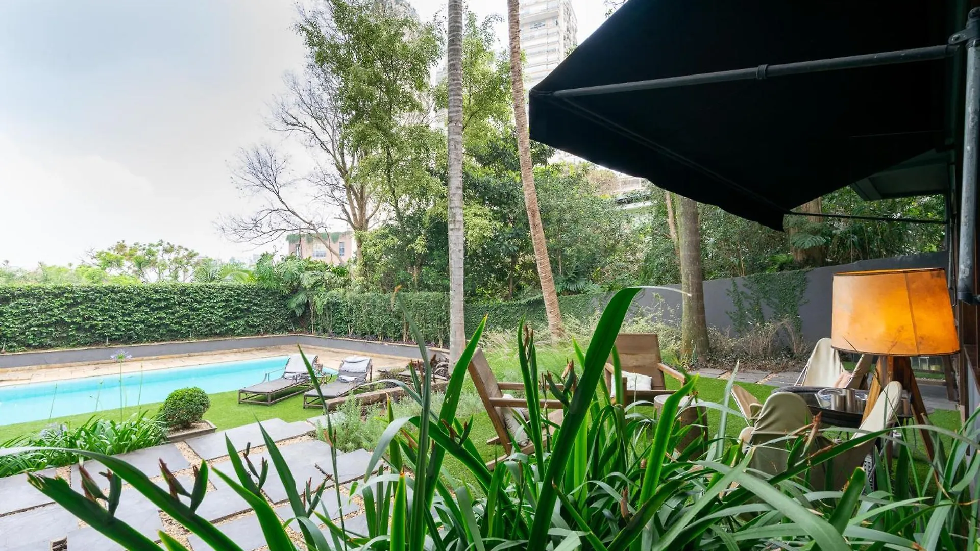 Villa Linda Casa Em Rua Fechada Com Vista Proxima Ao Shopping Cidade Jardim Sao Paulo Brazil